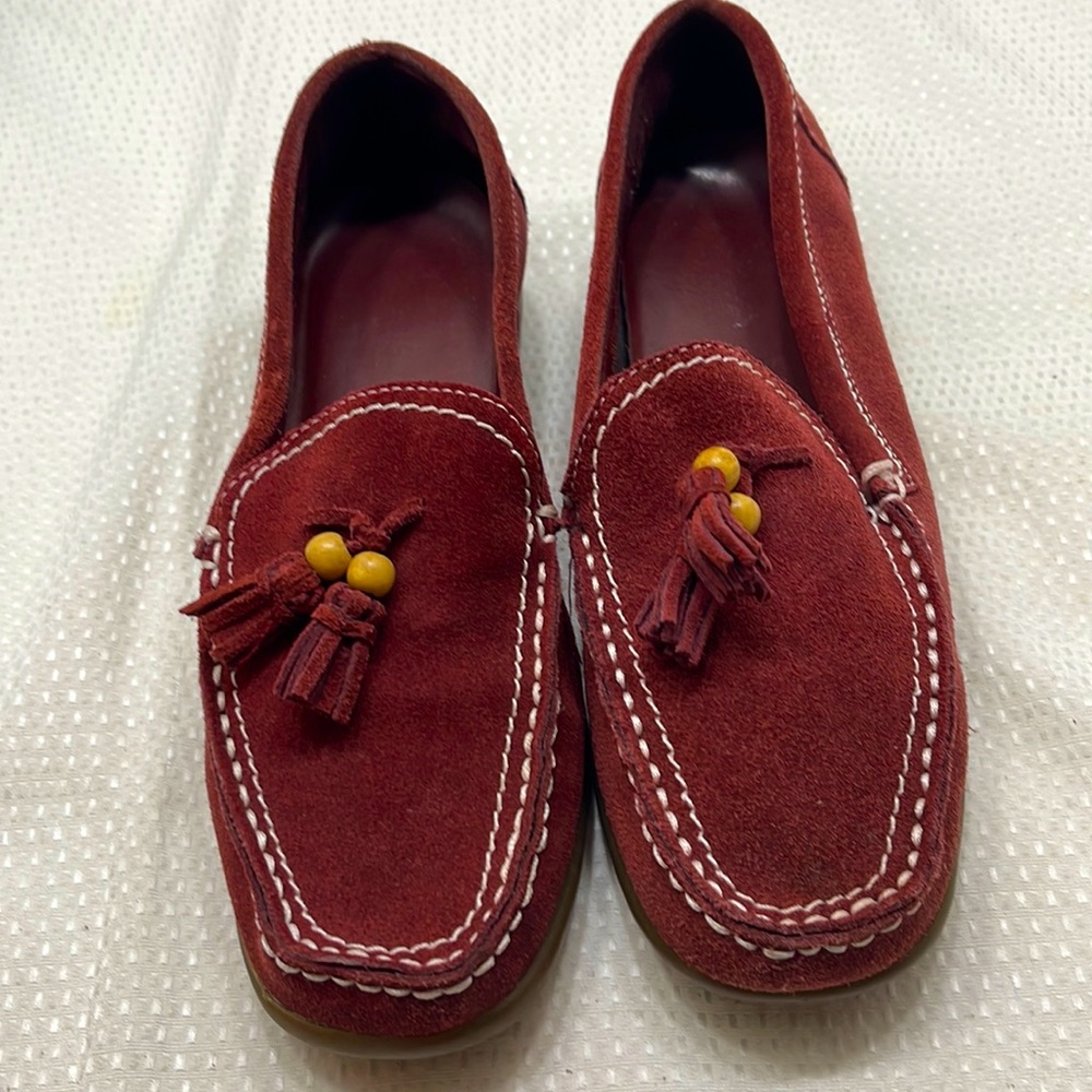 Oh Deer Wine Suede Loafers Tassels 8.5 Gently Worn Once (tote 2)